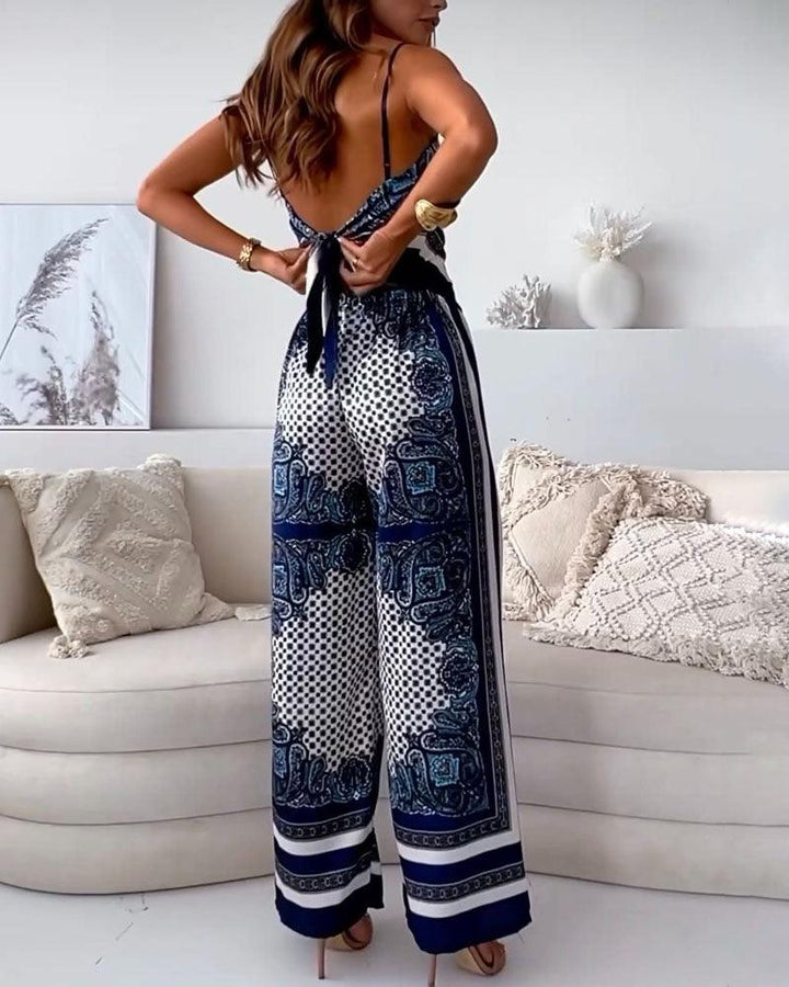 Helen | Ensemble élégant de deux pièces avec top à lacets et pantalon prêt pour les vacances
