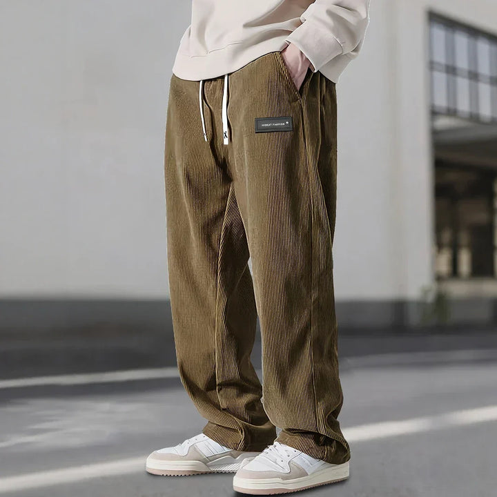 Pantalon en velours côtelé