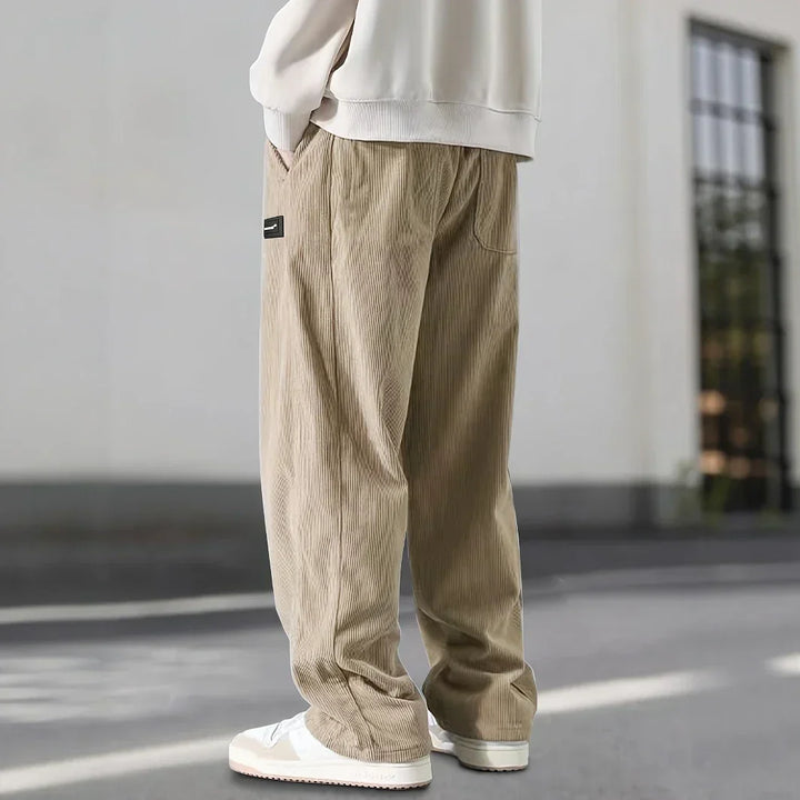 Pantalon en velours côtelé