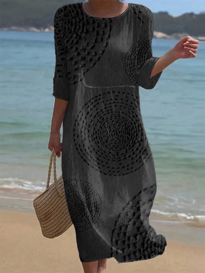 Robe brodée en plusieurs couleurs