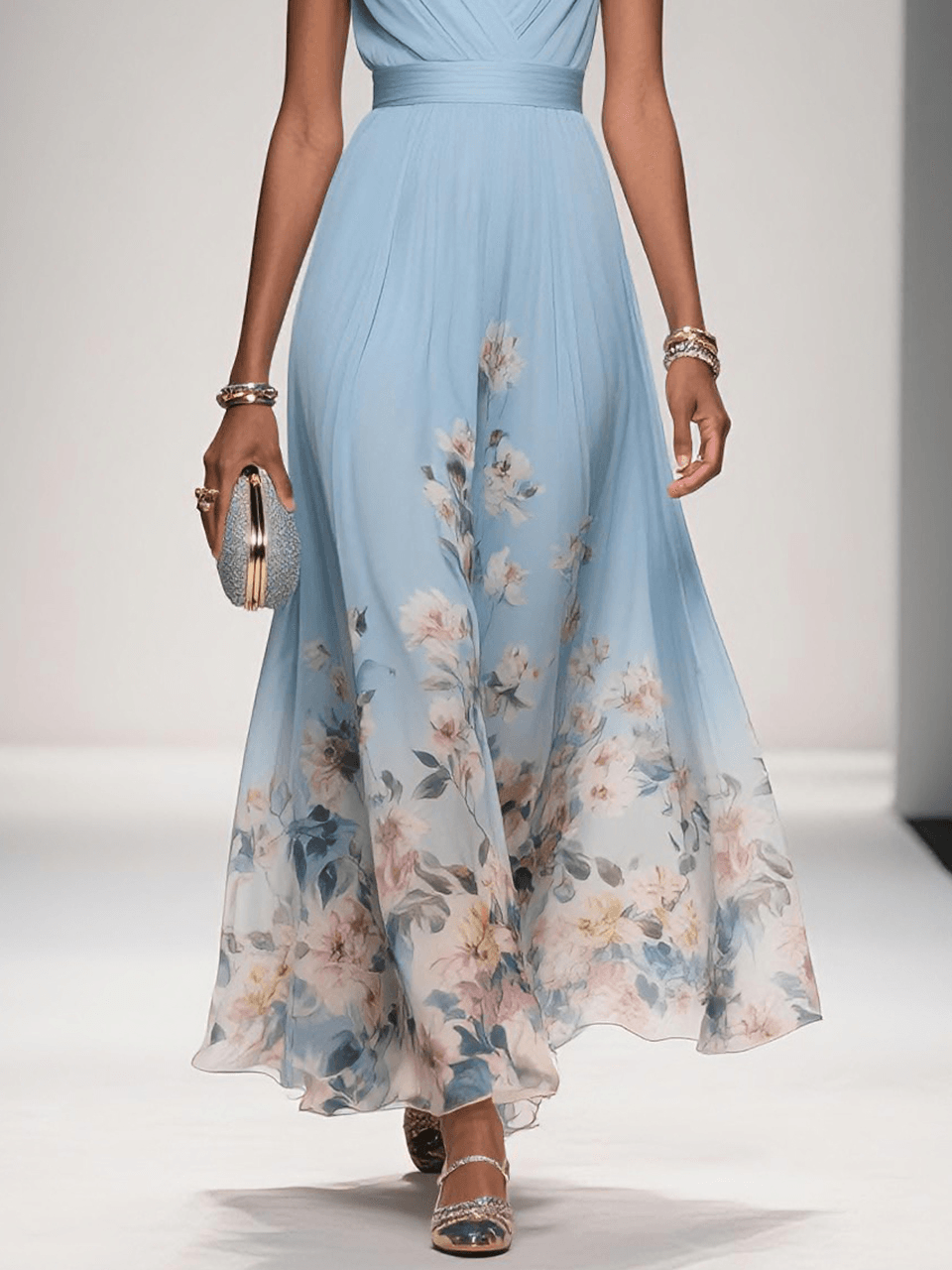 Rosa | Robe Maxi en Chiffon avec Fleurs Bleu Clair et Décolleté en V